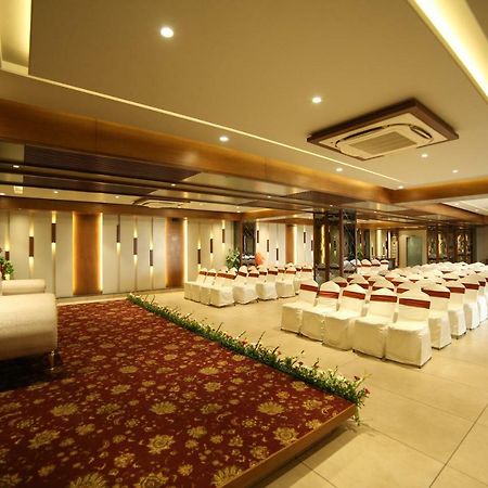 Hotel Avaante Ahmedabad Formerly Known As The Orchid Hotel Екстер'єр фото
