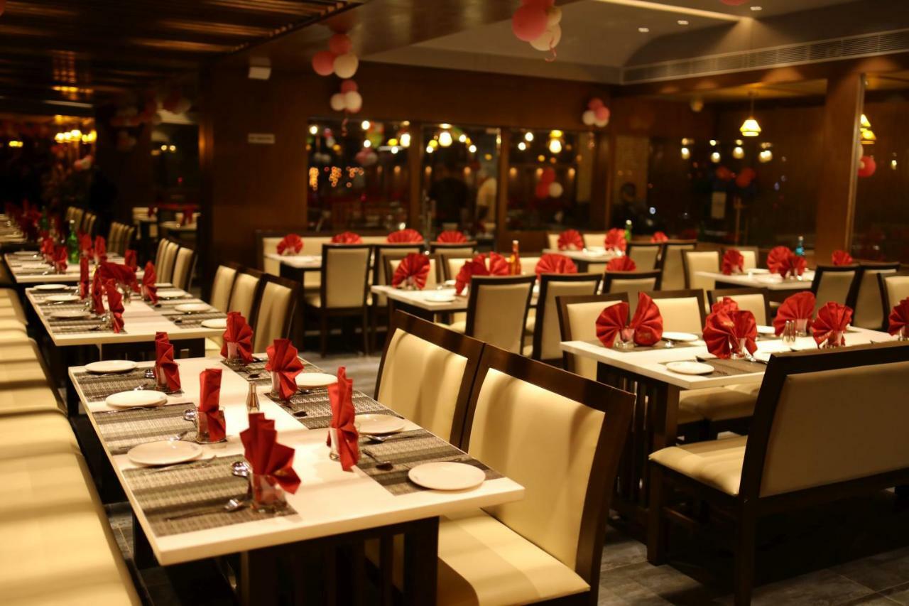 Hotel Avaante Ahmedabad Formerly Known As The Orchid Hotel Екстер'єр фото
