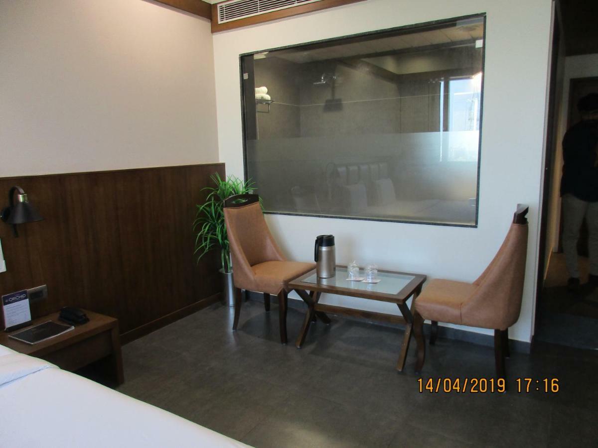 Hotel Avaante Ahmedabad Formerly Known As The Orchid Hotel Екстер'єр фото