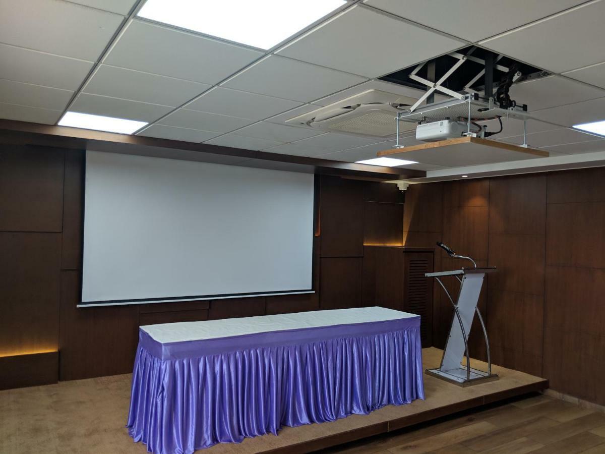 Hotel Avaante Ahmedabad Formerly Known As The Orchid Hotel Екстер'єр фото